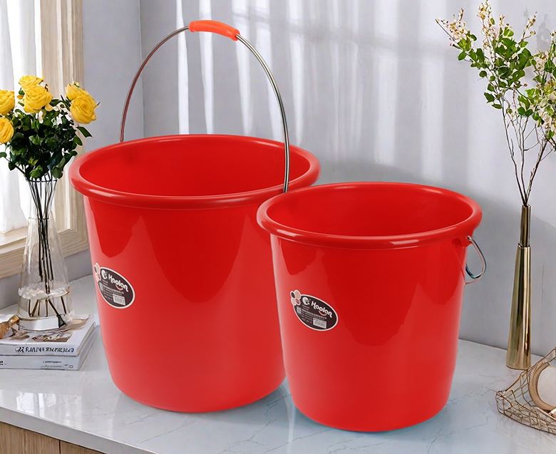 Buckets with Lids